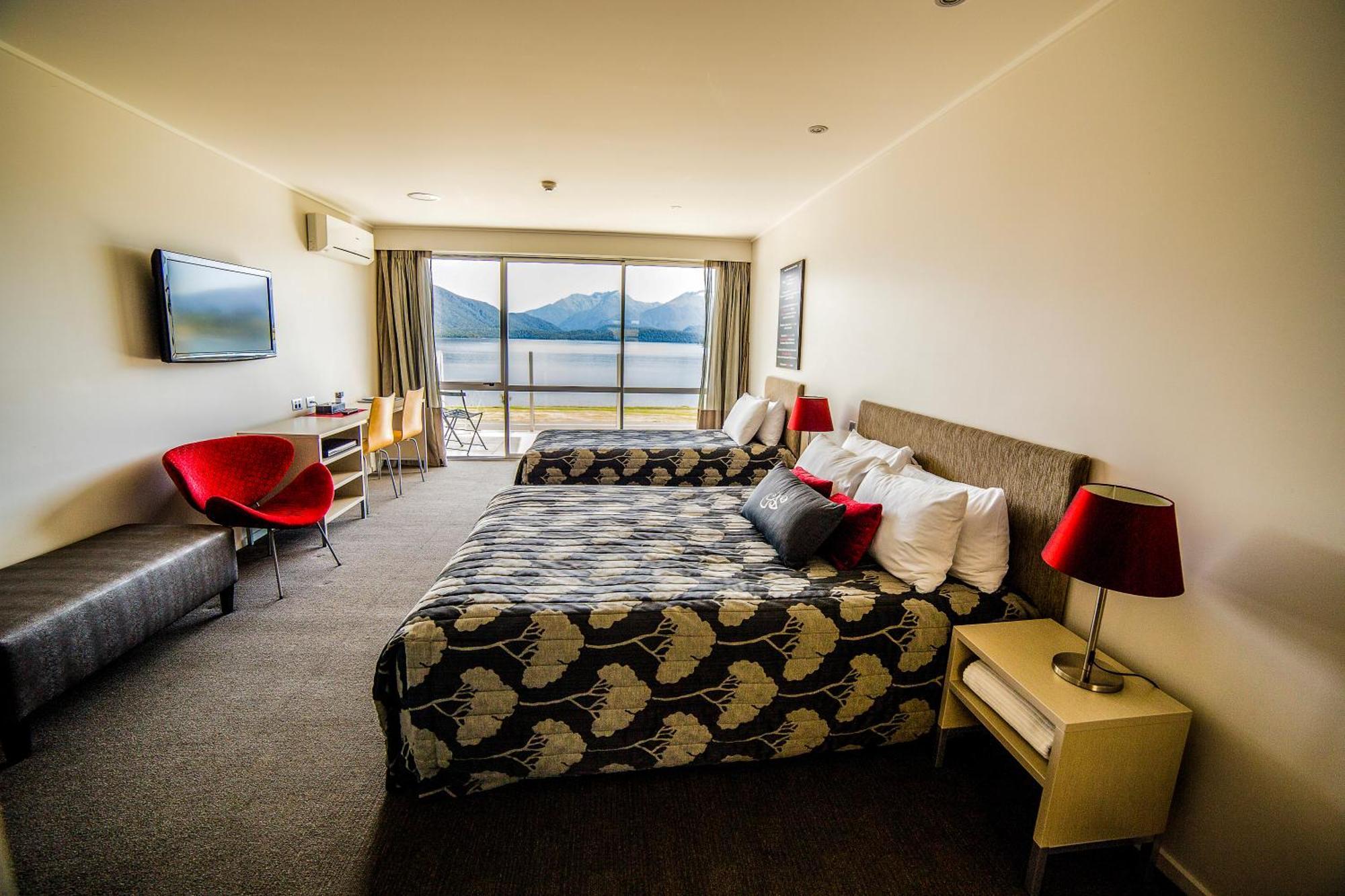 Marakura Deluxe Motel Te Anau Exterior foto