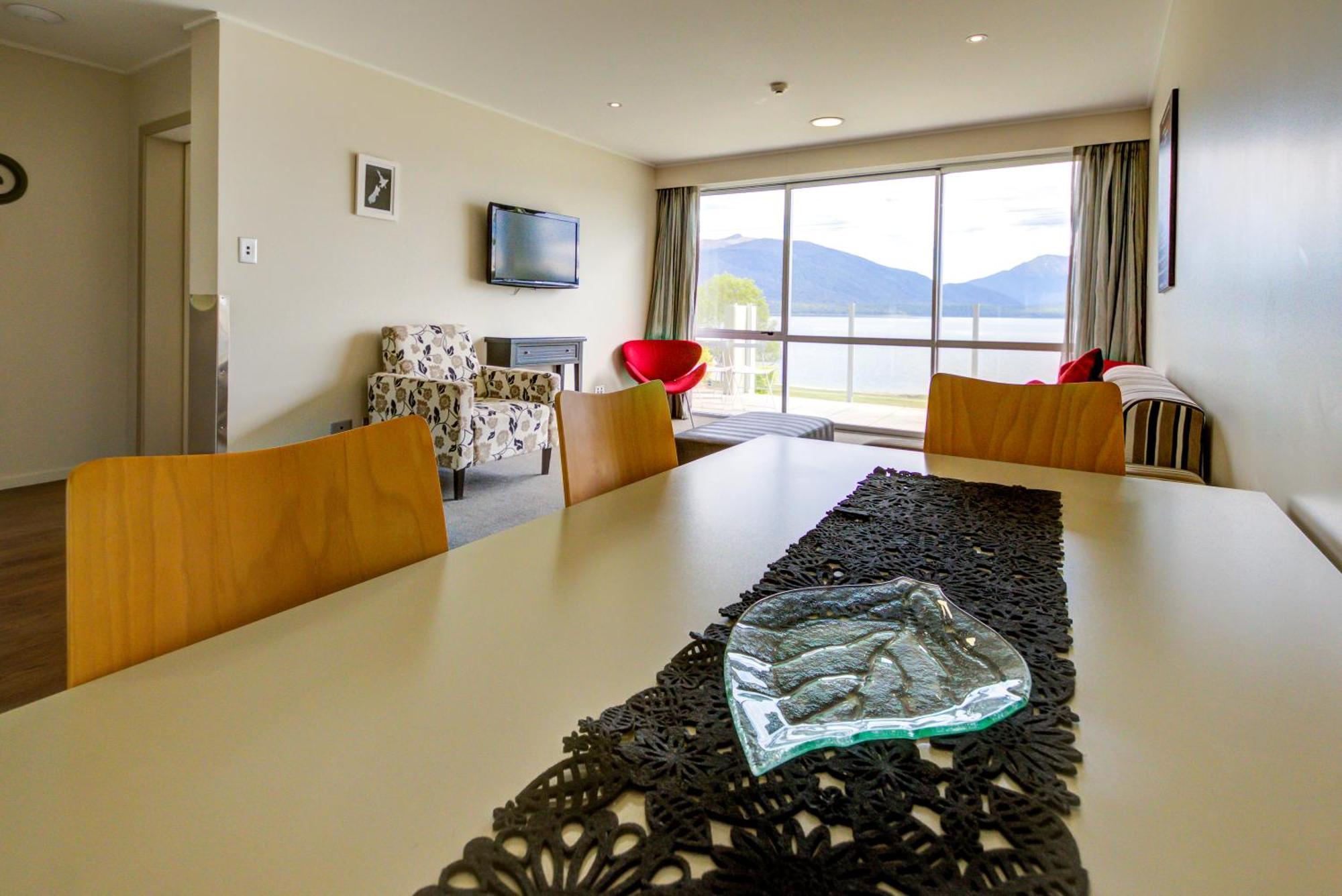 Marakura Deluxe Motel Te Anau Exterior foto