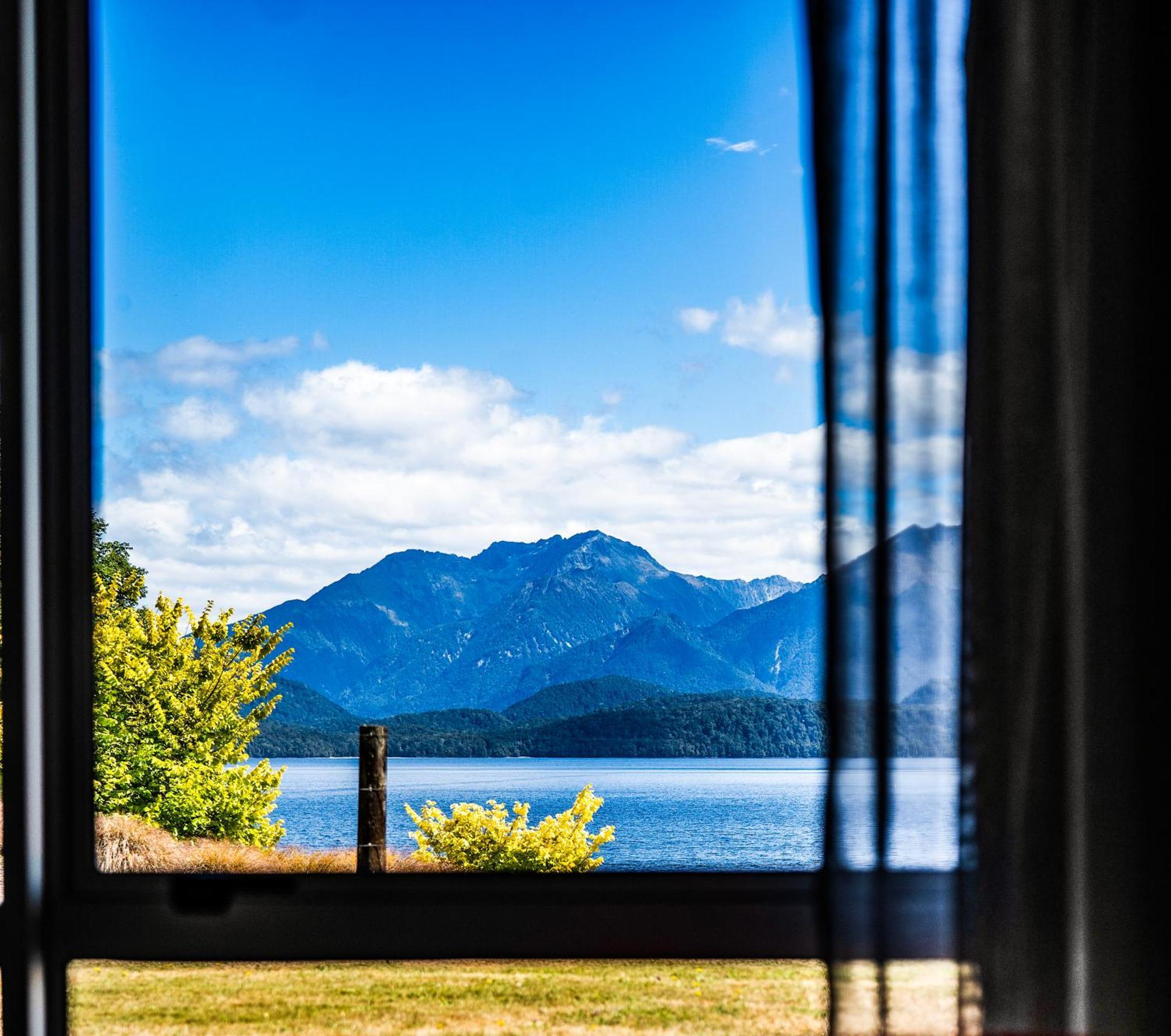 Marakura Deluxe Motel Te Anau Exterior foto